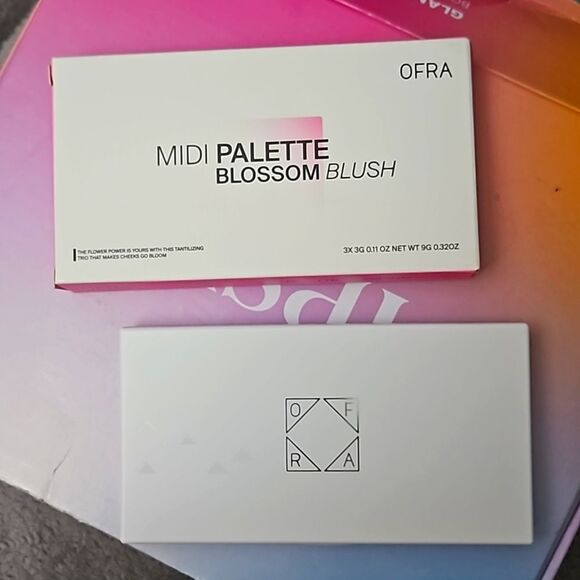 OFRA COSMETICS Blossom Blush Midi Palette NEW - Picture 4 of 8